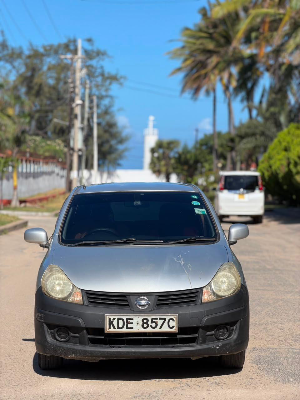 Nissan AD