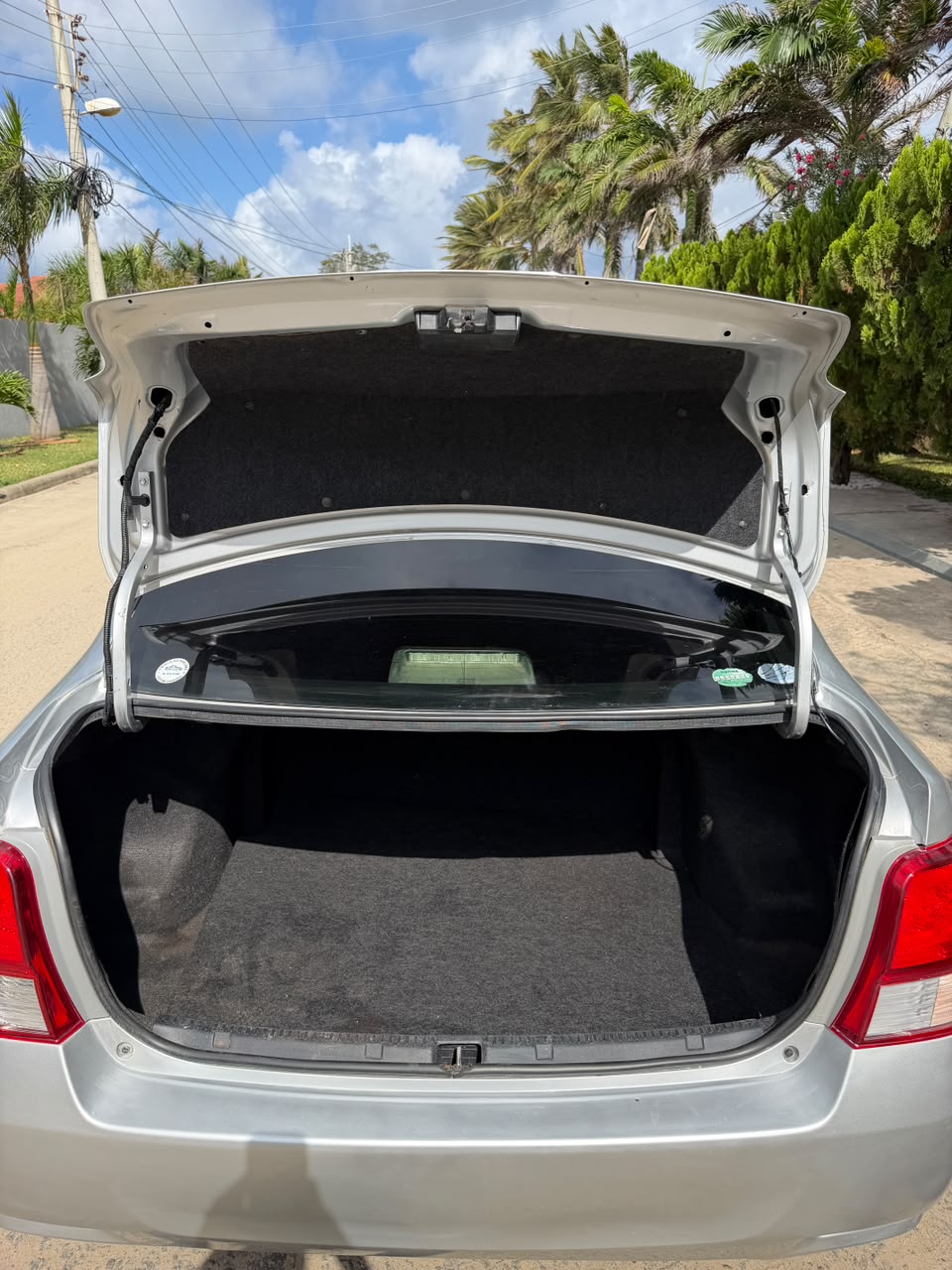 Toyota Axio — view 5