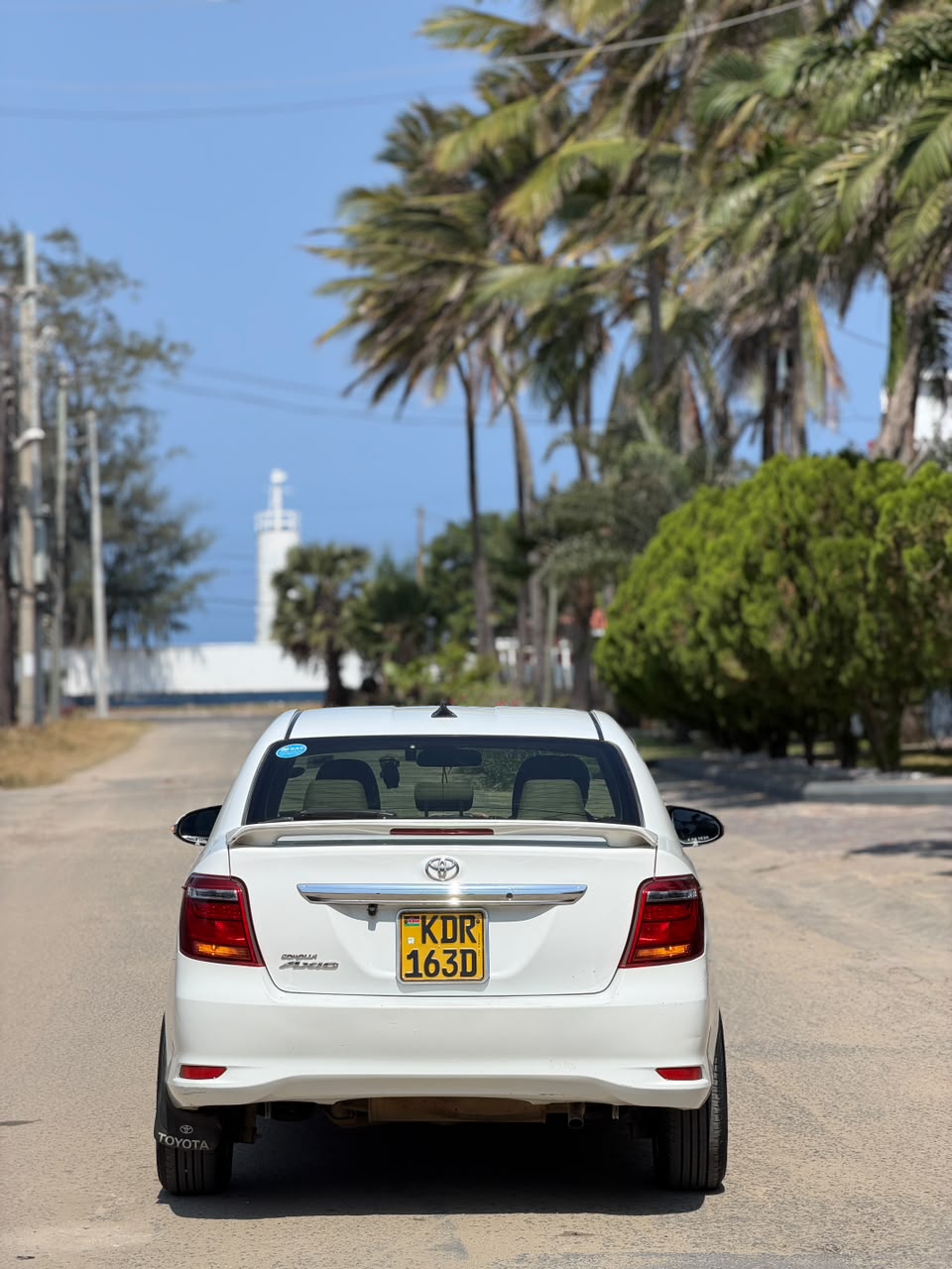 Toyota Axio — view 9