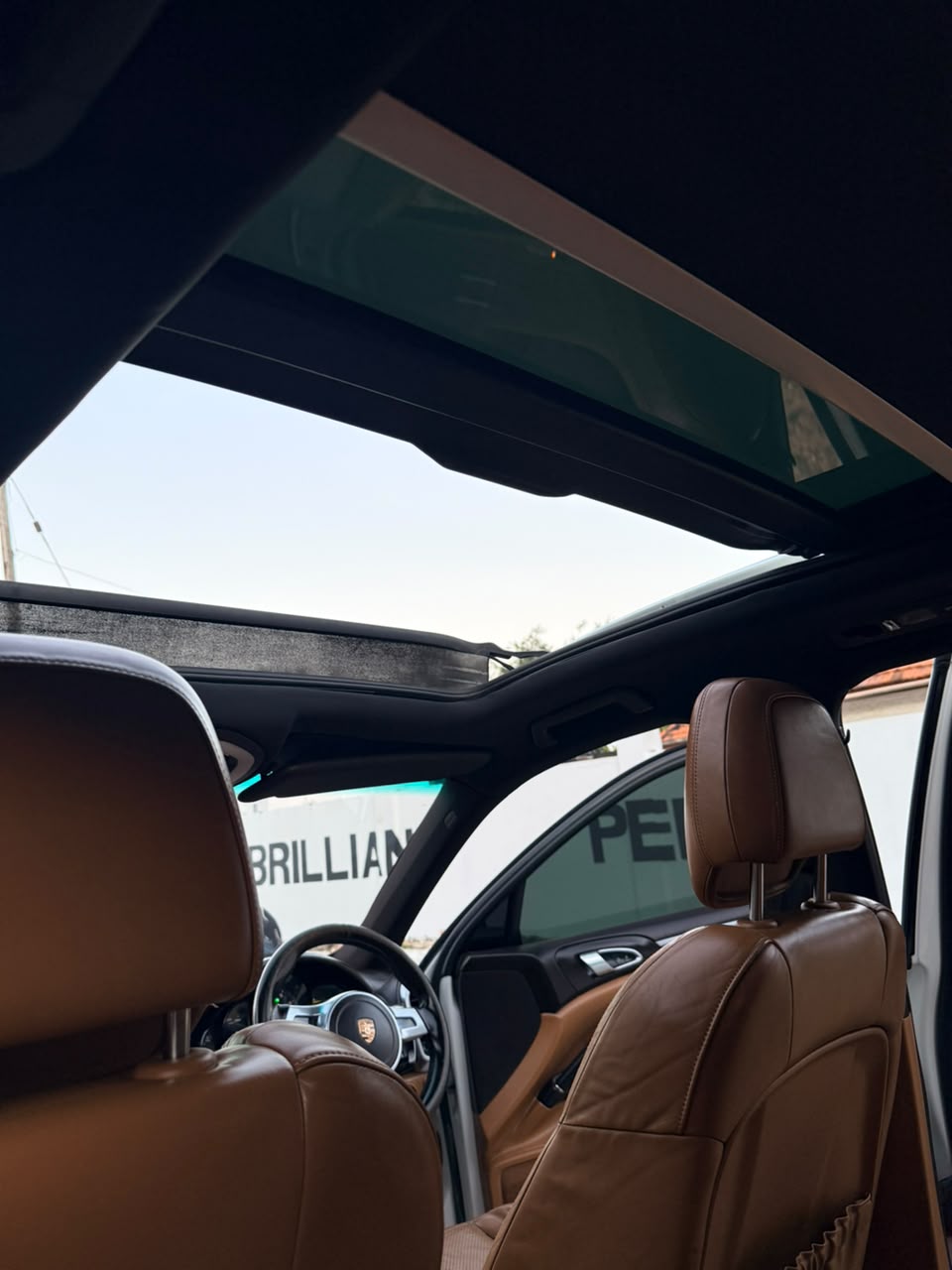Porsche Cayenne — view 10