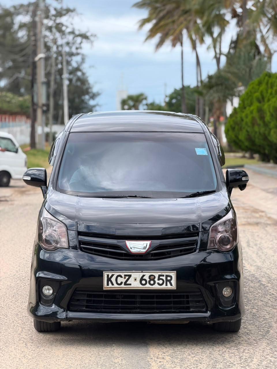 Toyota Noah Mechanical — Image 2