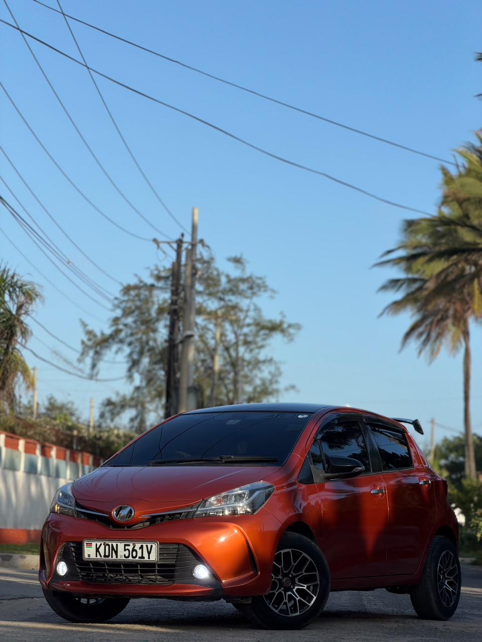 Toyota Vitz — view 7